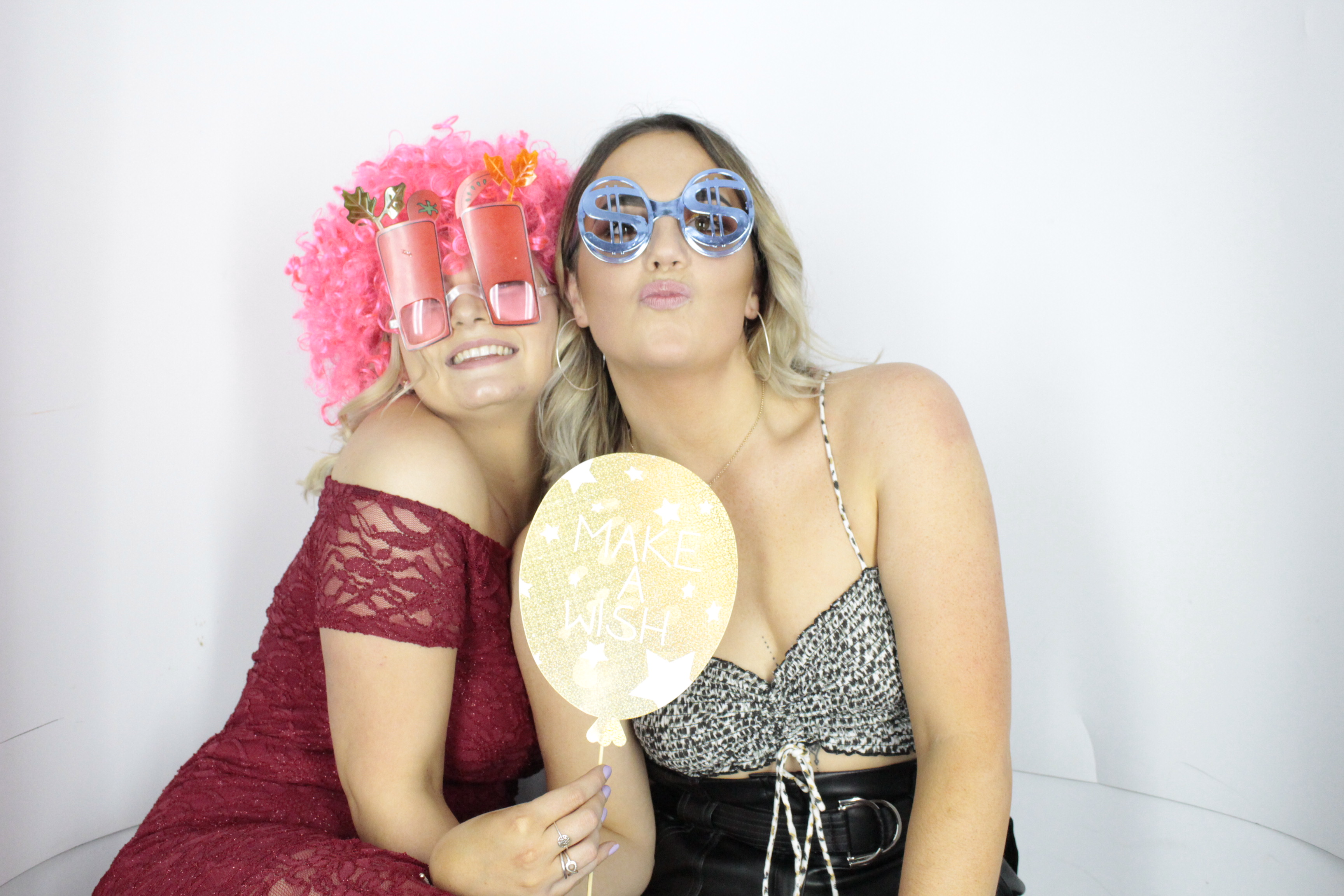 Chlöe’s 21st | View more photos from the event at gallery.myphotoboothexperience.co.uk/u/MyPhotoBoothExperienceLtd/Chlöe’s-21st